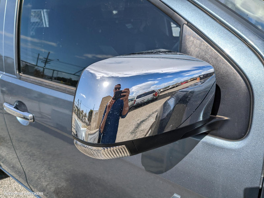 2014 Isuzu Dmax Right Taillight