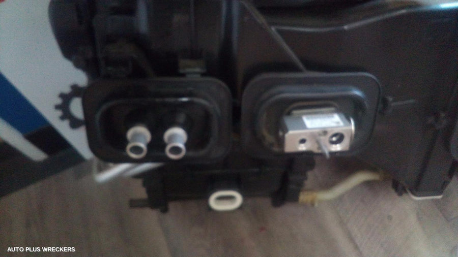 2017 Mercedes Vito Heater Core Box