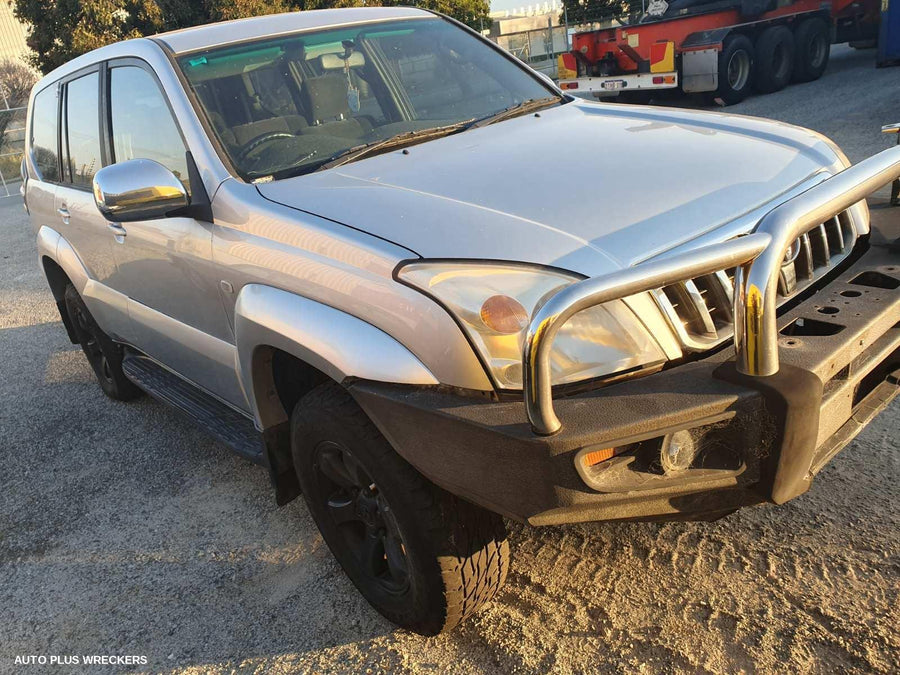 2003 Toyota Prado Right Rear Door Window