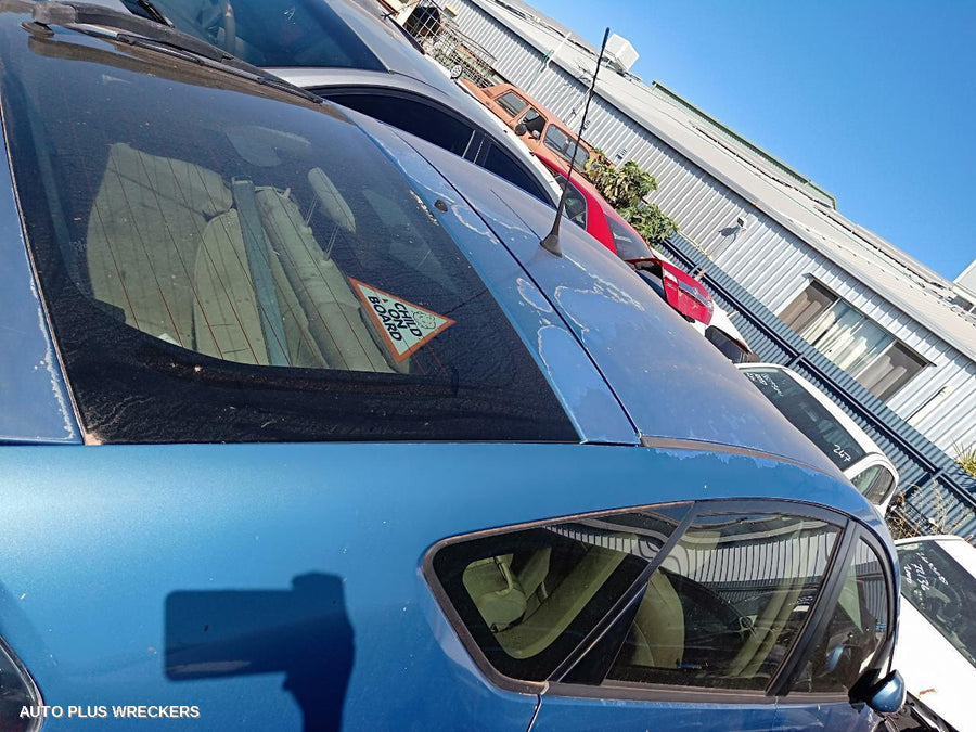 2005 Toyota Prius Bonnet