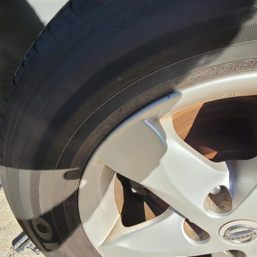 2011 Nissan Dualis Right Rear Door Sliding