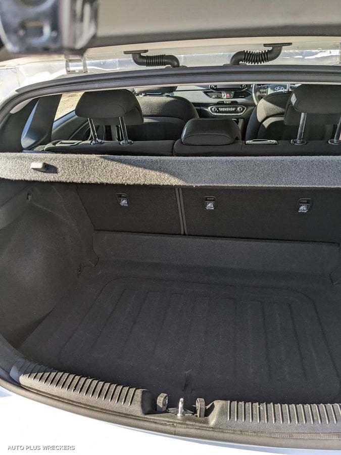 2022 Hyundai I30 Parcel Shelf