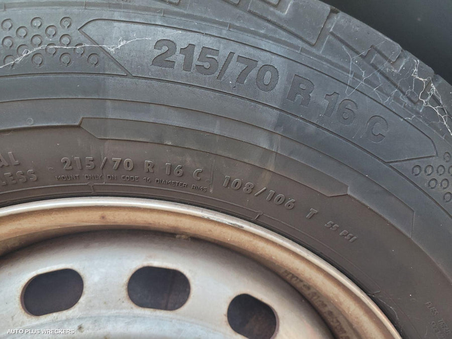 2010 Hyundai Iload/imax Left Door Mirror