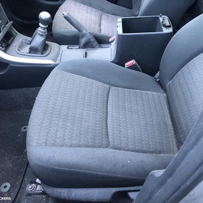 2009 TOYOTA COROLLA WASHER BOTTLE