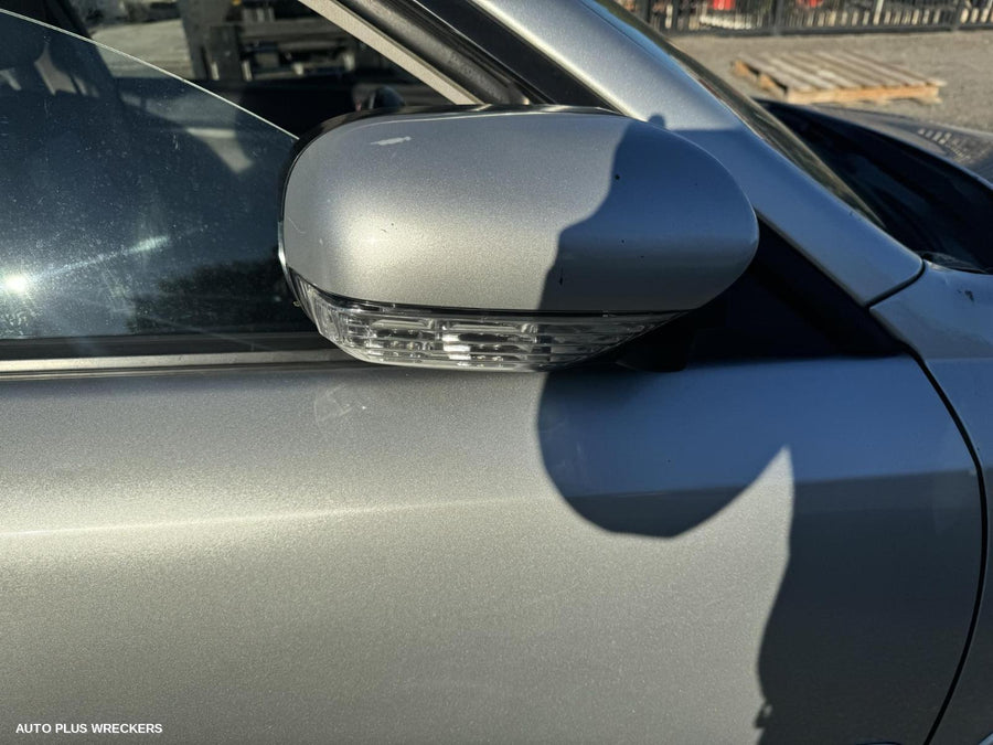 2003-2009 Subaru Outback Right Front Door