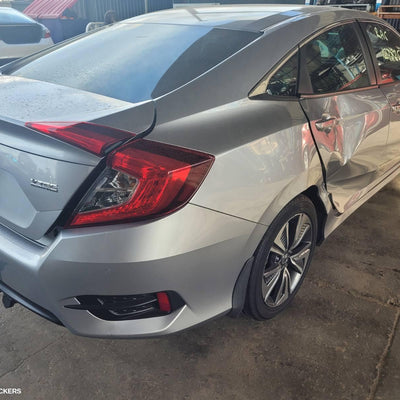 2019 Honda Civic Right Front Strut