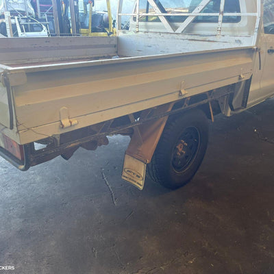 2013 Volkswagen Amarok Right Front Door Window