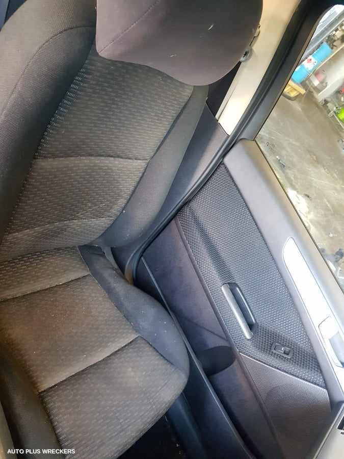 2009 Ford Falcon Right Front Door Window