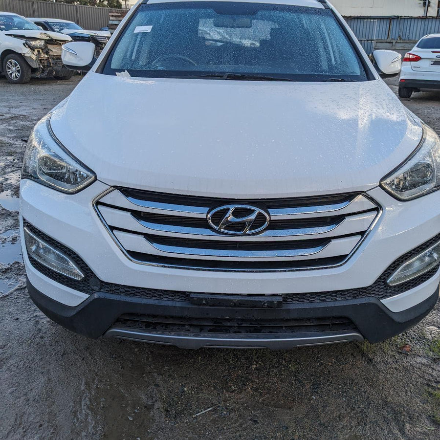 2013 Hyundai Santa Fe Rear Garnish