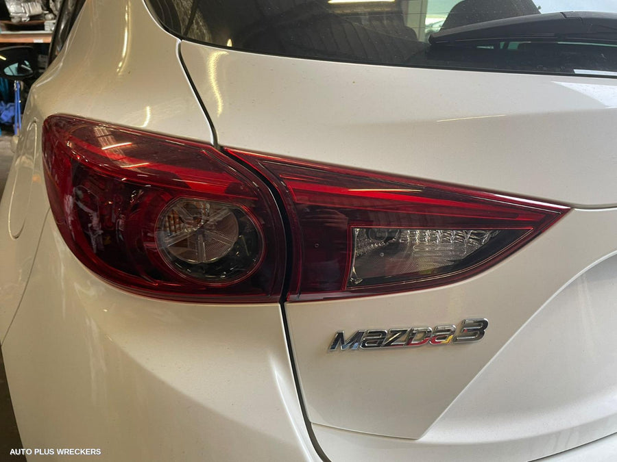 2016 MAZDA 3 OVERFLOW BOTTLE