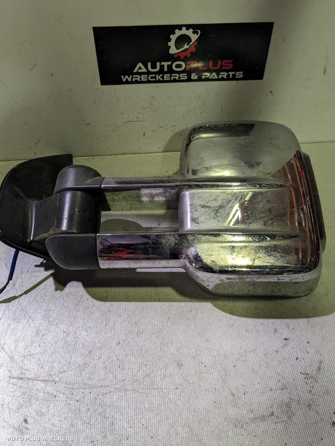 2005-2007 Nissan Pathfinder Left Door Mirror