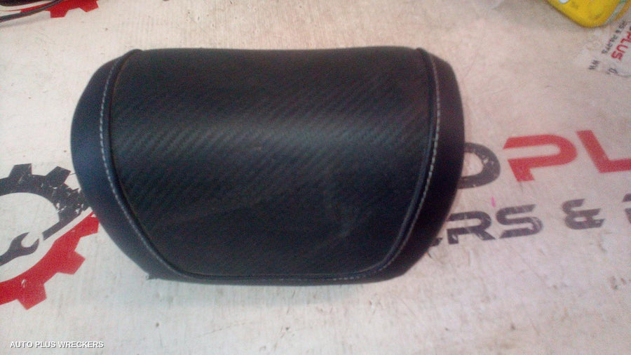 2015-2023 Volkswagen Passat Headrest
