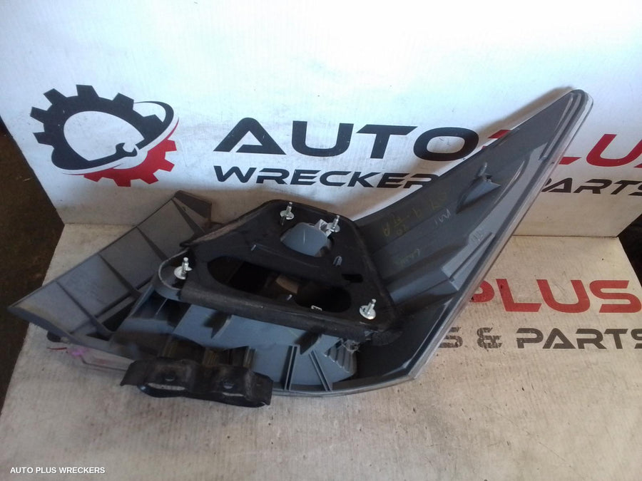 2009 Honda Accord Left Taillight