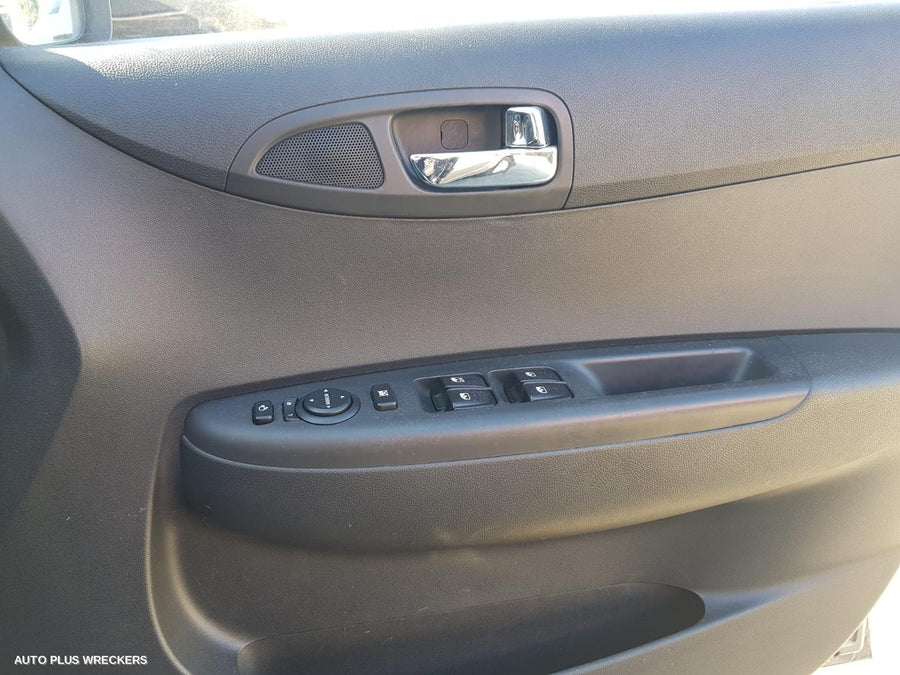 2014 Hyundai I20 Washer Bottle