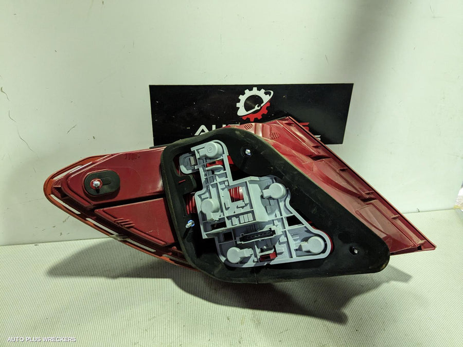 2007-2011 Mercedes C Class Right Taillight