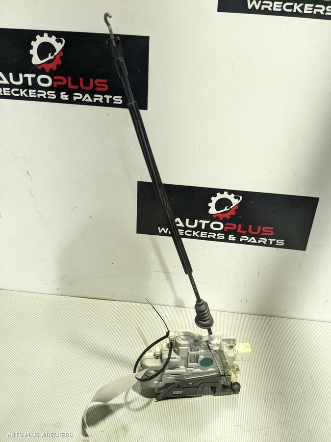 2014 Volkswagen Passat Door Boot Gate Lock