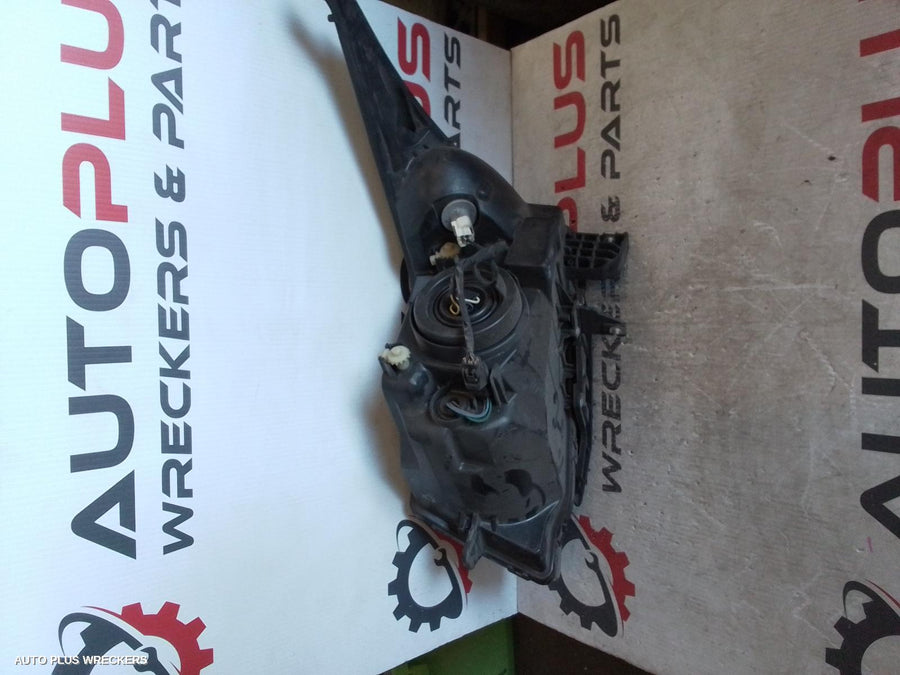 2009 Holden Cruze Right Headlamp