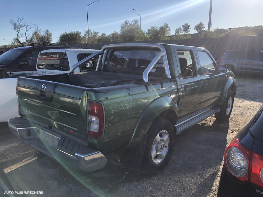 2001-2008 Nissan Navara Left Guard