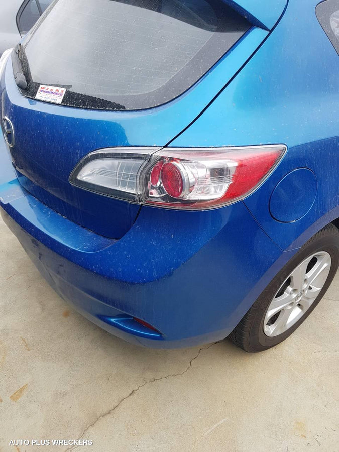 2012 Mazda 3 Right Front Door Window