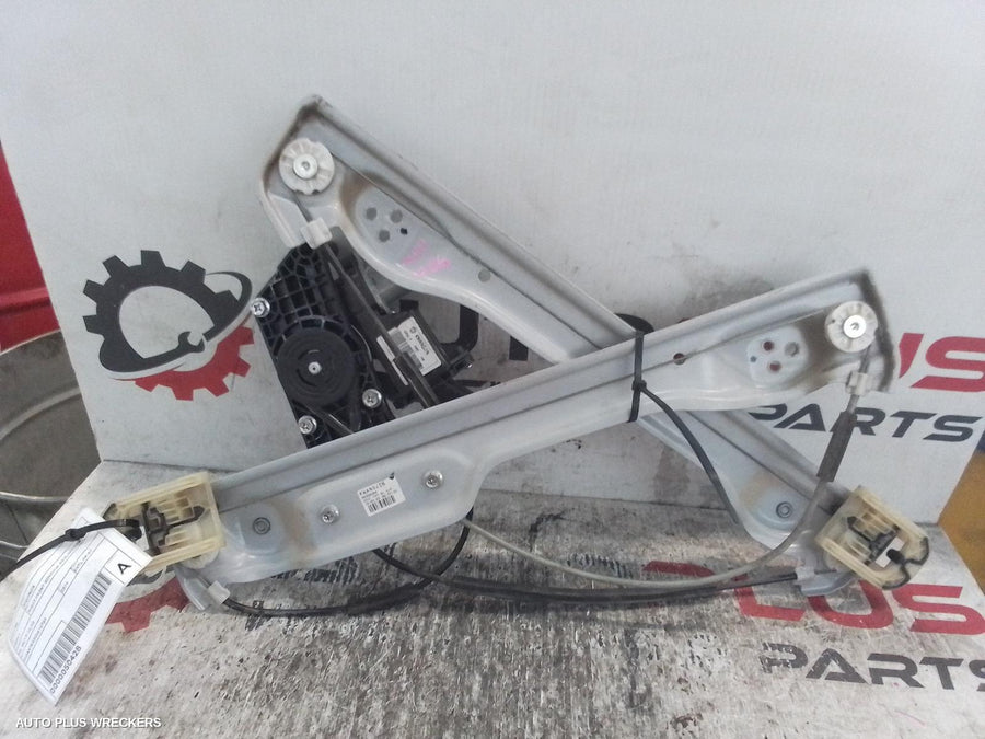 2017-2020 Holden Equinox Right Front Window Reg Motor