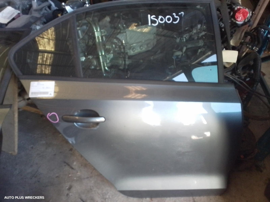 2011 Volkswagen Jetta Right Rear Door Sliding