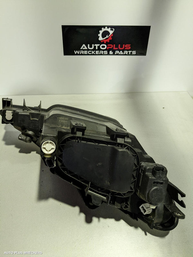 2004 Peugeot 206 Left Headlamp