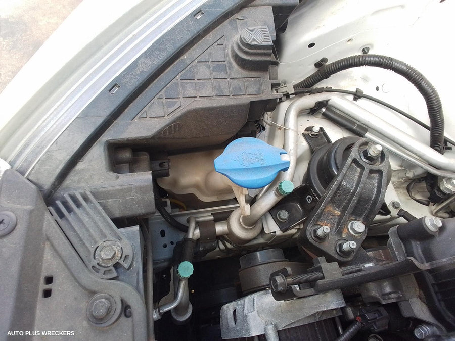 2013 Hyundai I20 Left Front Door