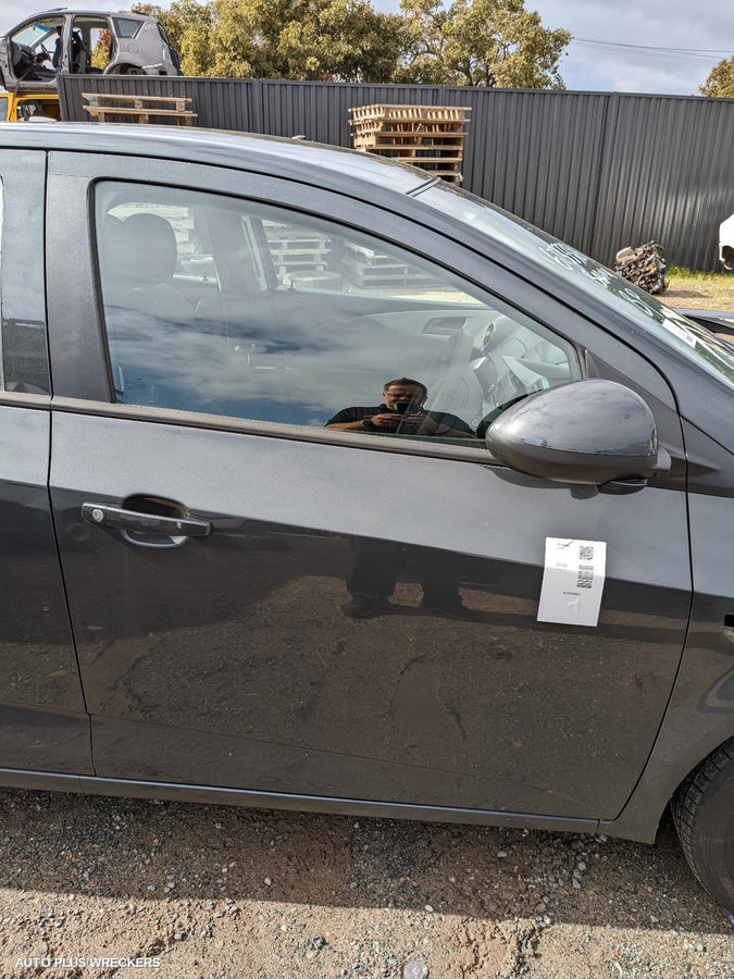 2017 Holden Barina Right Rear Door Window