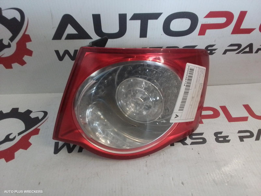2010 Volkswagen Jetta Right Taillight