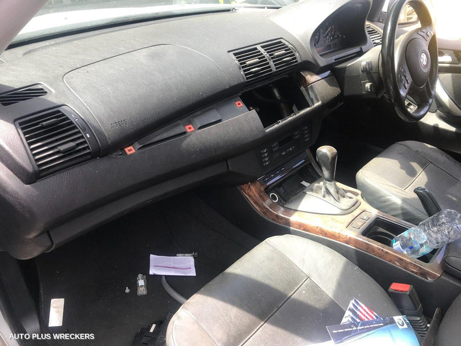 2002 Bmw X5 Right Rear Door Sliding