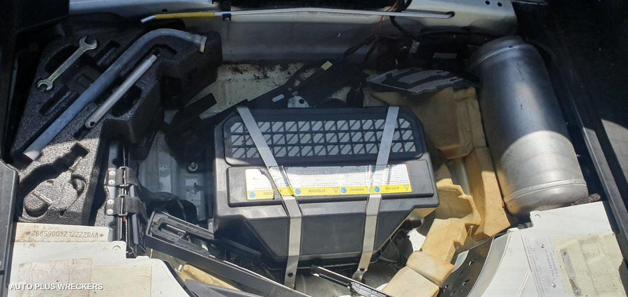 2004 Volkswagen Touareg Bonnet