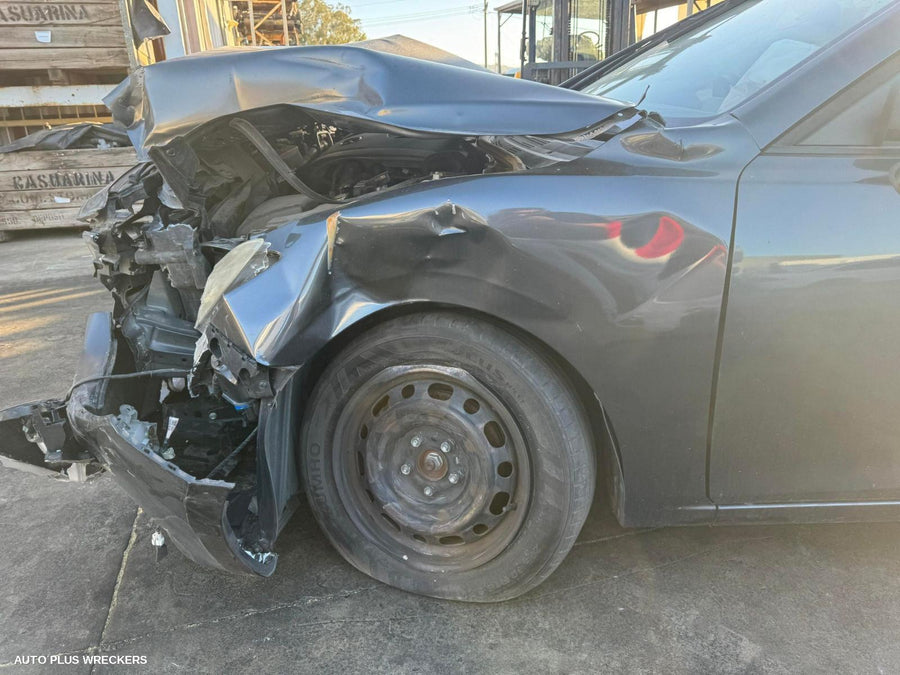 2014 Mazda 3 Left Front Window Reg Motor