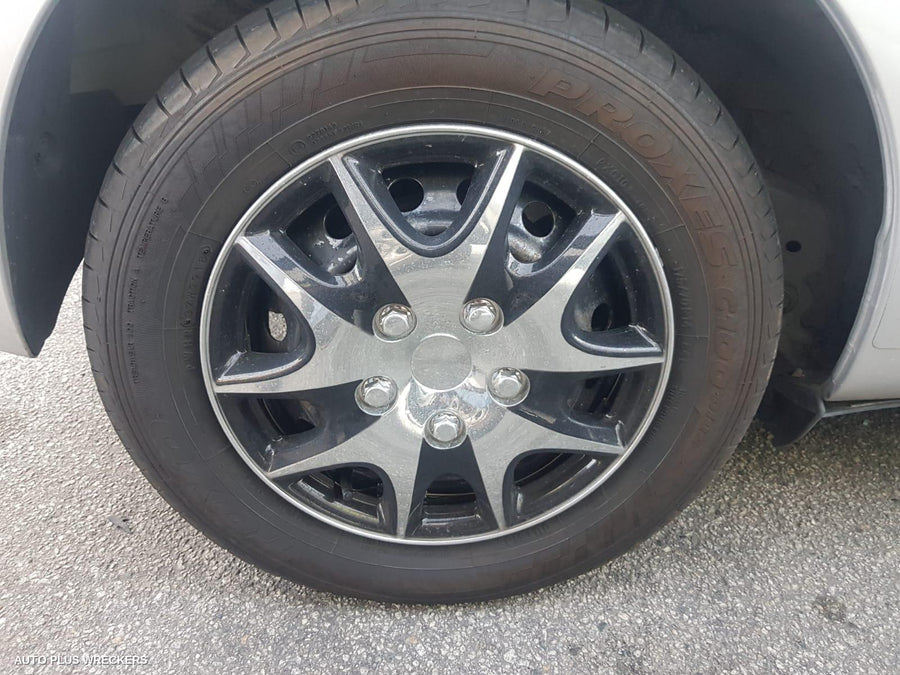 2012 Toyota Yaris Radio Cd Dvd Sat Tv