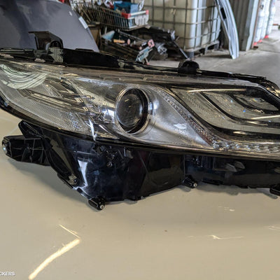 2017-2020 Toyota Camry Right Headlamp