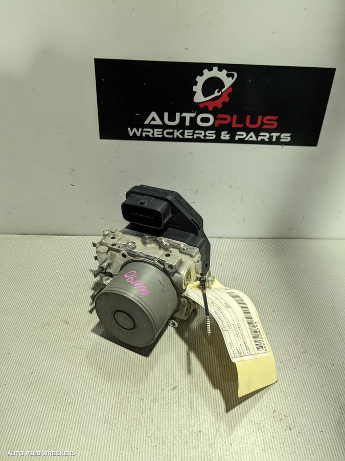 2005-2014 Lexus Is250/is250c Abs Pump Modulator