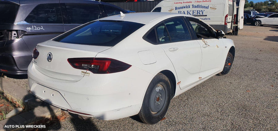 2018 Holden Commodore Parcel Shelf