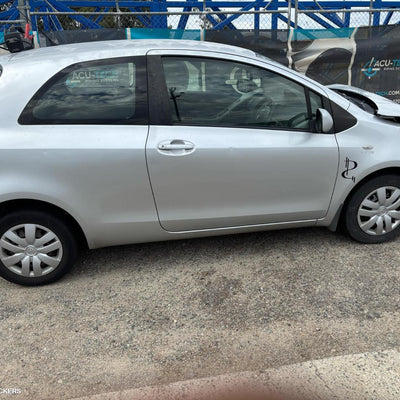 2005-2016 Toyota Yaris Sunvisor