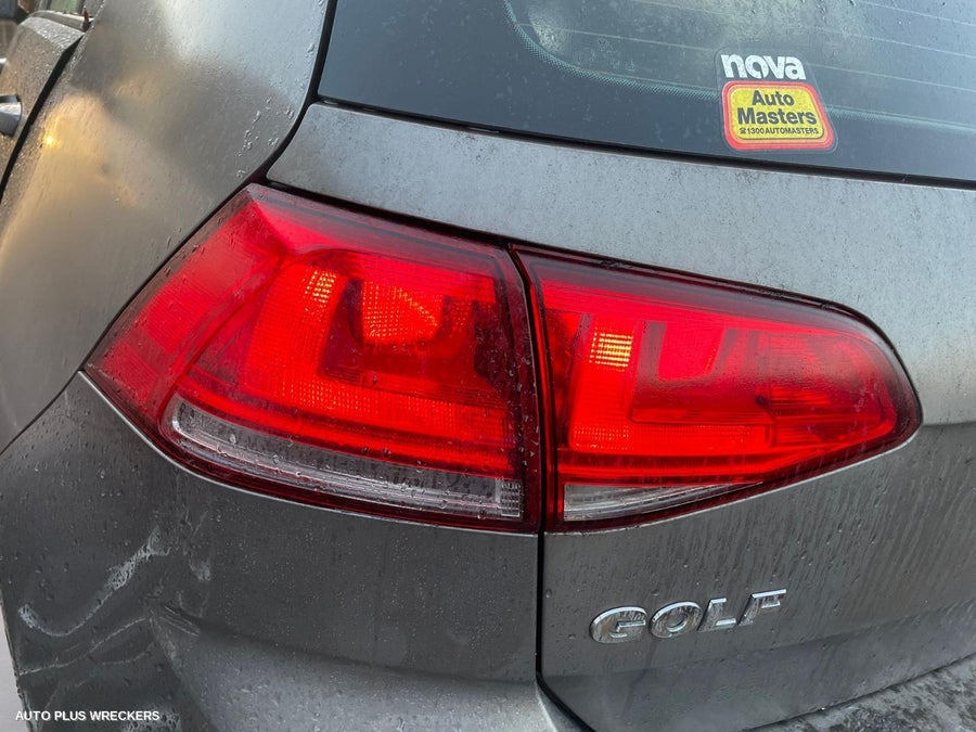 2016 Volkswagen Golf Right Guard Liner