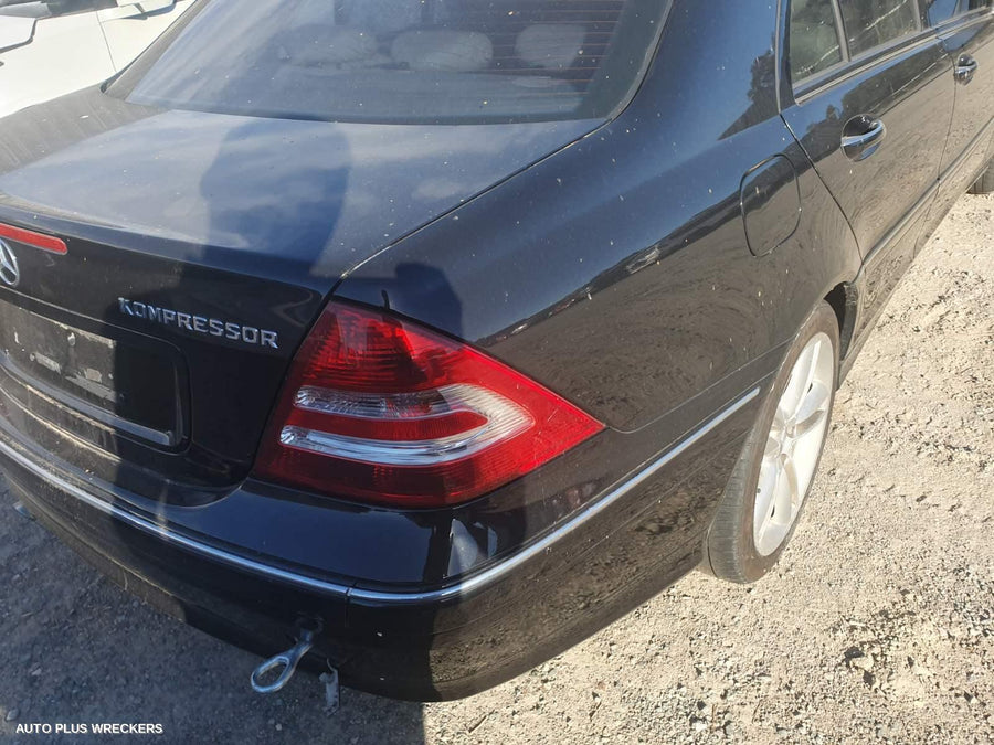 2000-2007 Mercedes C Class Bonnet