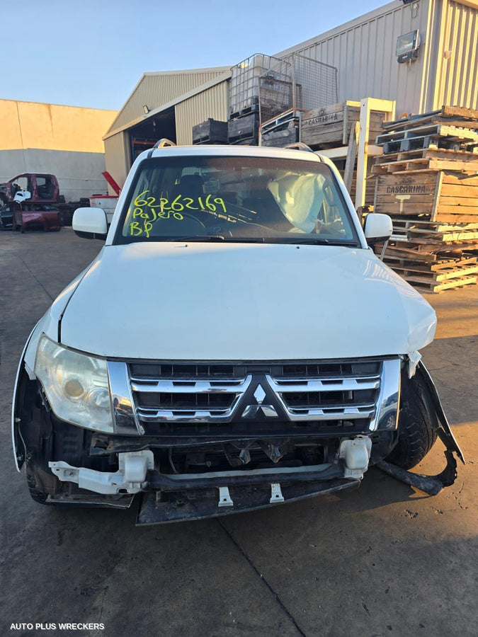 2006-2021 Mitsubishi Pajero Right Rear Door Sliding