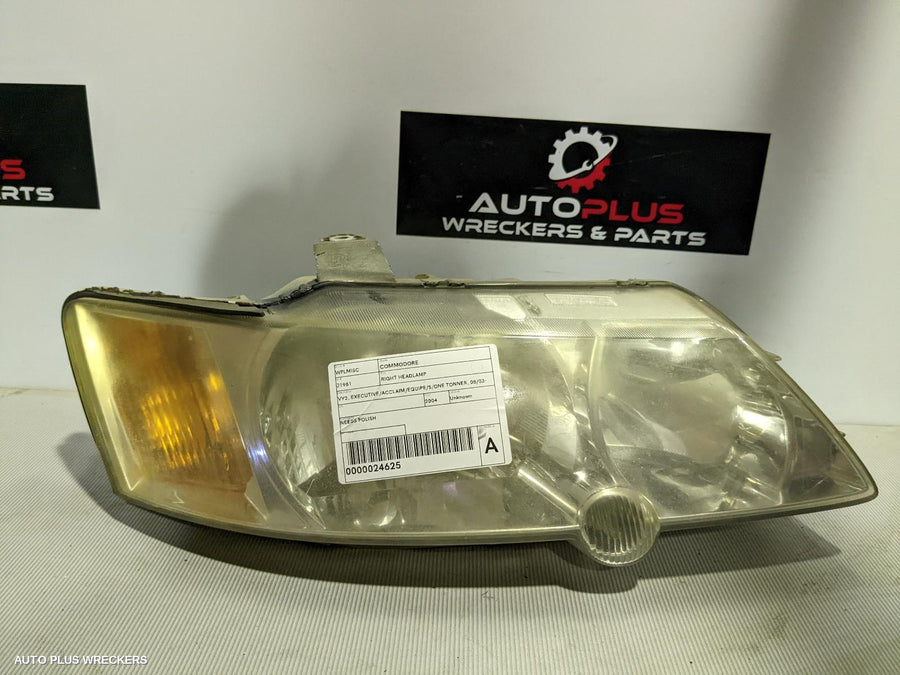 2004 Holden Commodore Right Headlamp