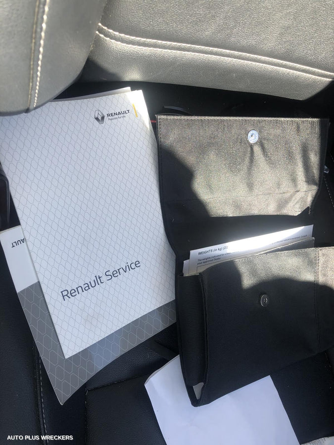 2017 Renault Kaleos Left Taillight