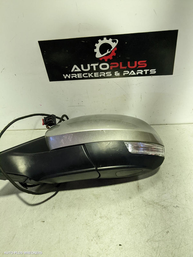2011-2014 Skoda Yeti Left Door Mirror