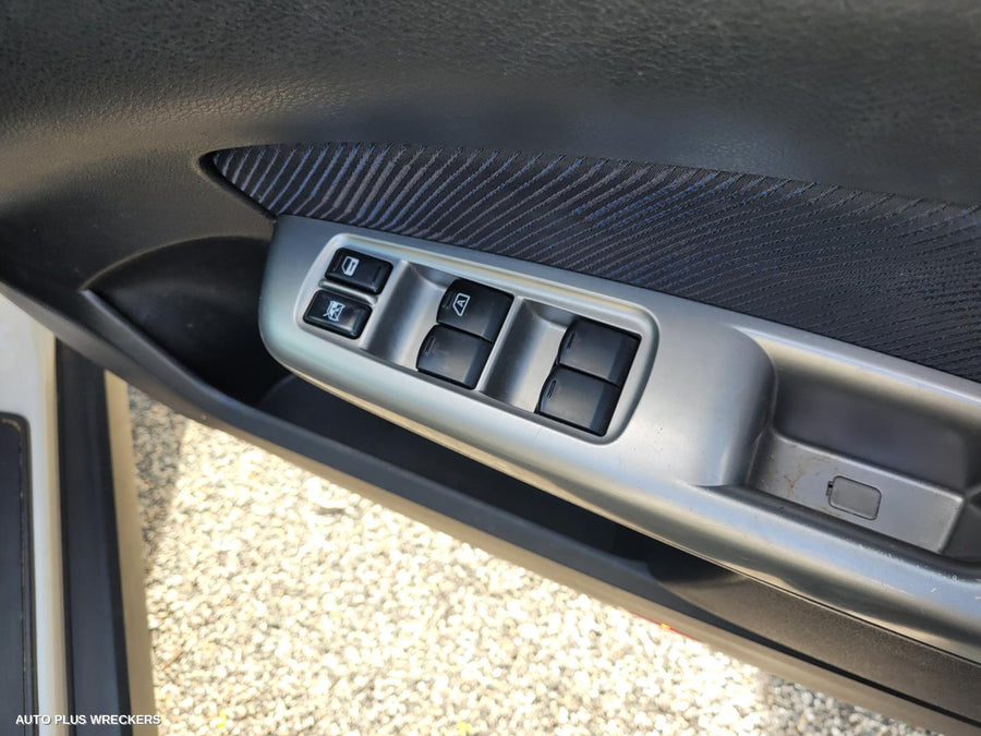 2010 Subaru Forester Left Door Mirror