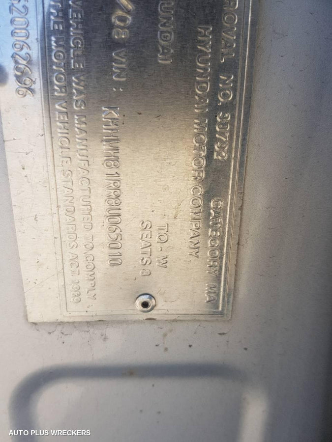 2008 Hyundai Iload/imax Left Front Door