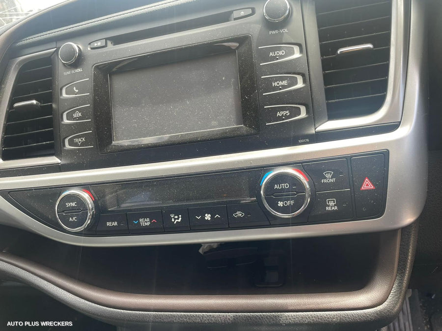 2015 Toyota Kluger Fan