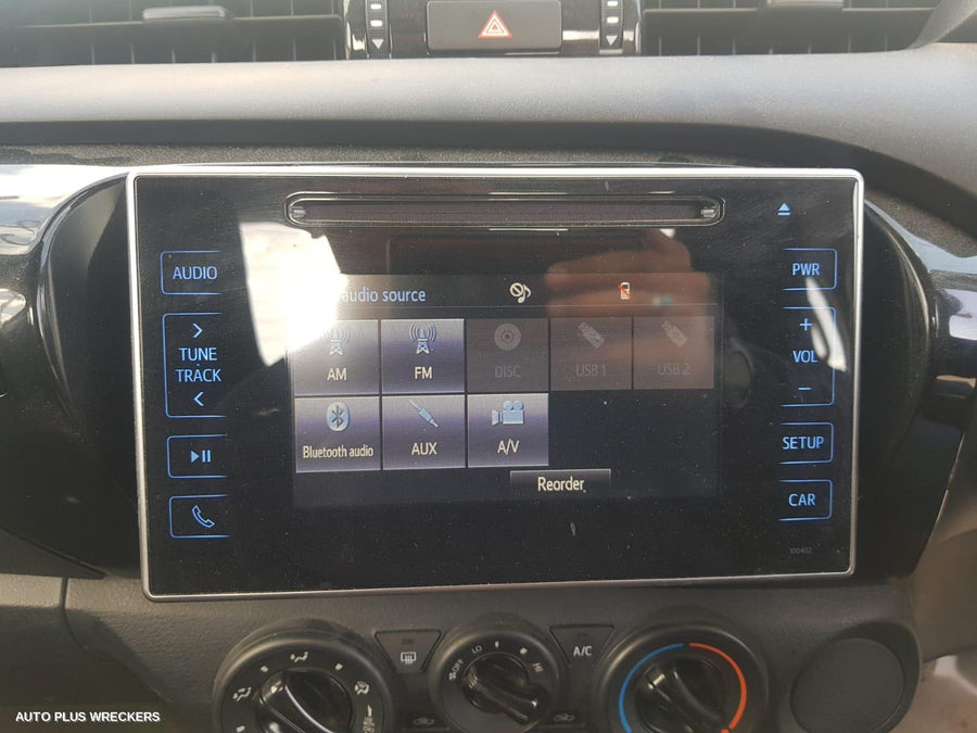 2019 Toyota Hilux Right Front Door Window