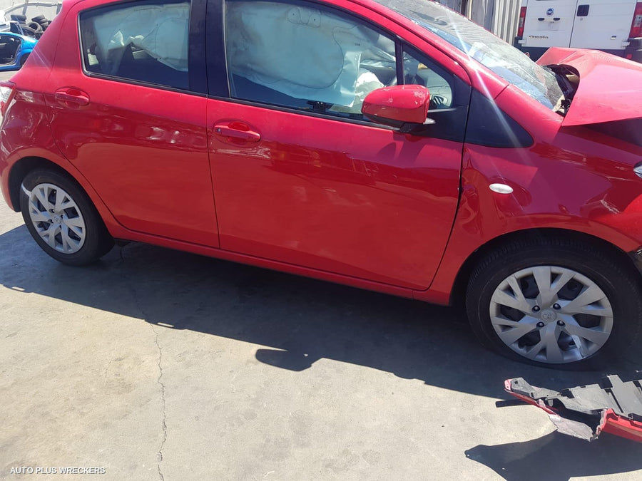 2018 Toyota Yaris Left Rear Door Window