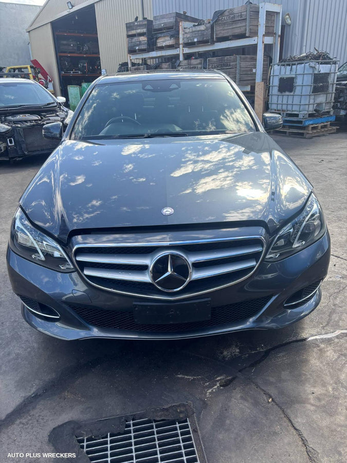 2013 Mercedes E Class Left Front Window Reg Motor
