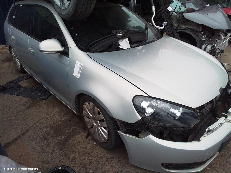 2010 Volkswagen Golf Overflow Bottle